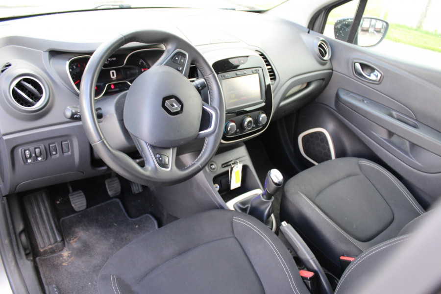 Renault Captur 0.9 TCe Limited navi trekhaak multimedia