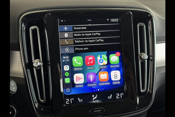 Volvo XC40 2.0 T4 | Panoramadak, Navi, Carplay/Android, Camera, Stoelverw., El. Trekhaak, El. Achterklep | Dealeronderhouden |