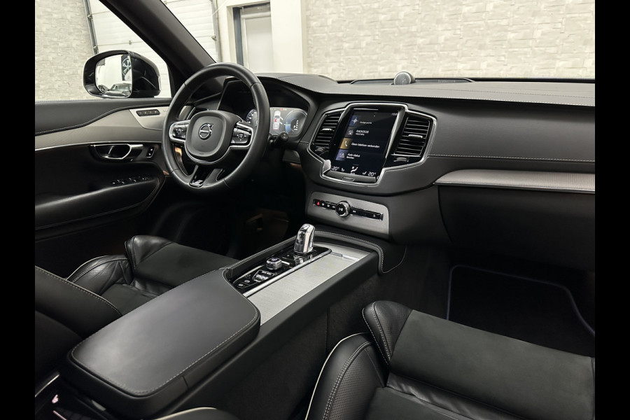 Volvo XC90 T8 AWD R-Design | Luchtvering | 360 Camera | Bowers & Wilkins | Keyless-Entry | Head-Up | Glaspook | Stuurverwarming | Zwarte hemelbekleding | Panorama | 2x Memory | Stoelverwarming V+A | Audio pakket | ISO-Glas | Getint-Glas | 7-Persoons | Volvo dealer onderhouden | Rijklaarprijs.