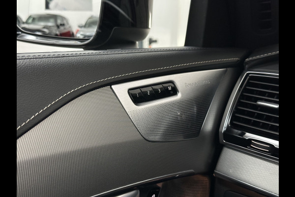 Volvo XC90 T8 AWD R-Design | Luchtvering | 360 Camera | Bowers & Wilkins | Keyless-Entry | Head-Up | Glaspook | Stuurverwarming | Zwarte hemelbekleding | Panorama | 2x Memory | Stoelverwarming V+A | Audio pakket | ISO-Glas | Getint-Glas | 7-Persoons | Volvo dealer onderhouden | Rijklaarprijs.