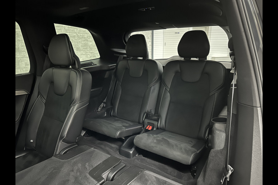 Volvo XC90 T8 AWD R-Design | Luchtvering | 360 Camera | Bowers & Wilkins | Keyless-Entry | Head-Up | Glaspook | Stuurverwarming | Zwarte hemelbekleding | Panorama | 2x Memory | Stoelverwarming V+A | Audio pakket | ISO-Glas | Getint-Glas | 7-Persoons | Volvo dealer onderhouden | Rijklaarprijs.