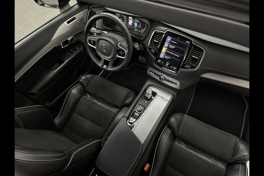 Volvo XC90 T8 AWD R-Design | Luchtvering | 360 Camera | Bowers & Wilkins | Keyless-Entry | Head-Up | Glaspook | Stuurverwarming | Zwarte hemelbekleding | Panorama | 2x Memory | Stoelverwarming V+A | Audio pakket | ISO-Glas | Getint-Glas | 7-Persoons | Volvo dealer onderhouden | Rijklaarprijs.
