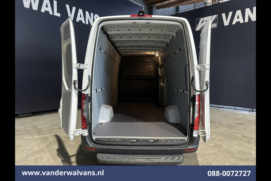 Mercedes-Benz Sprinter 314 CDI 143pk L3H2 Euro6 Airco | Camera | Apple Carplay | Android Auto Parkeersensoren, Bijrijdersbank