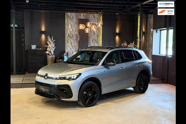 Volkswagen Tiguan 1.5 eHybrid R-Line Edition|Pano|Full options