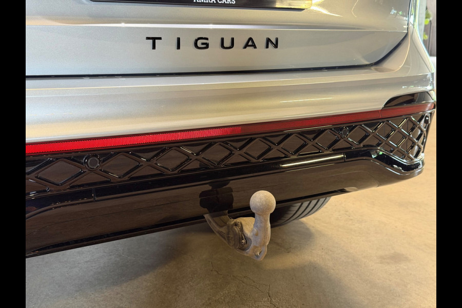 Volkswagen Tiguan 1.5 eHybrid R-Line Edition|Pano|Full options