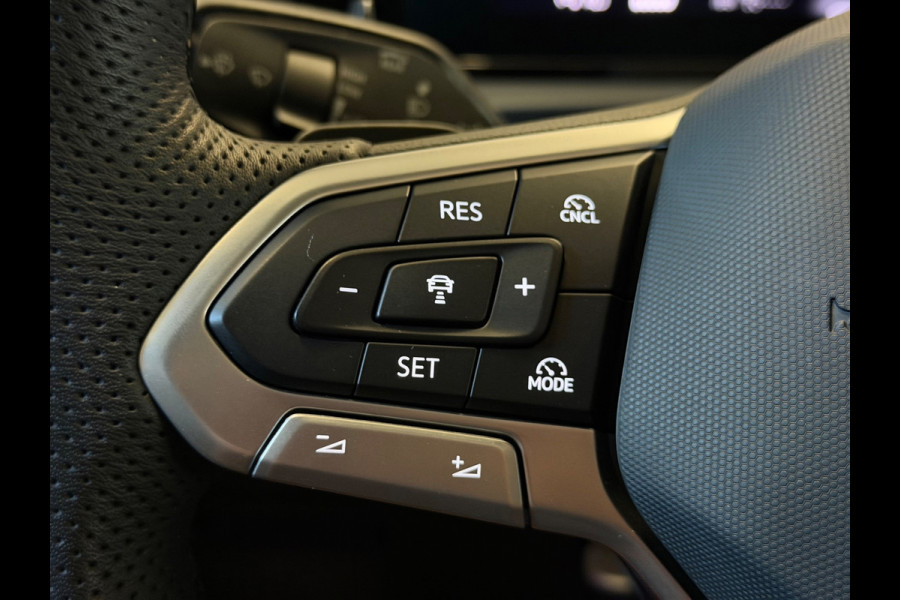 Volkswagen Tiguan 1.5 eHybrid R-Line Edition|Pano|Full options