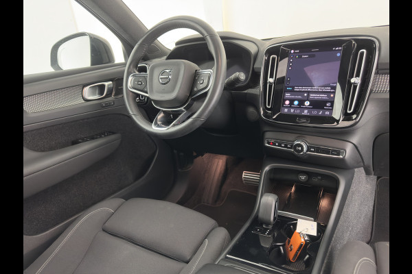 Volvo XC40 Recharge Pro [3-Fase-11kW] {SoH-94%} (INCL.BTW) Aut. *PANO | MEMORY-PACK | HARMAN/KARDON | ADAPTIVE-CRUISE | DIGI-COCKPIT | BLIND-SPOT | NAVI-FULLMAP | CAMERA | ECC | PDC | KEYLESS | HEATED-SPORTSEATS | 20''ALU*