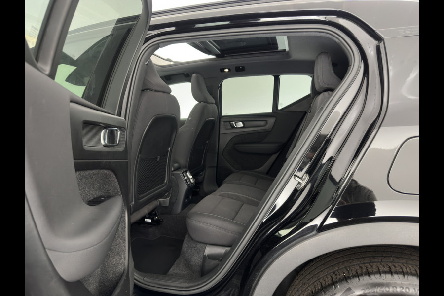 Volvo XC40 Recharge Pro [3-Fase-11kW] {SoH-94%} (INCL.BTW) Aut. *PANO | MEMORY-PACK | HARMAN/KARDON | ADAPTIVE-CRUISE | DIGI-COCKPIT | BLIND-SPOT | NAVI-FULLMAP | CAMERA | ECC | PDC | KEYLESS | HEATED-SPORTSEATS | 20''ALU*