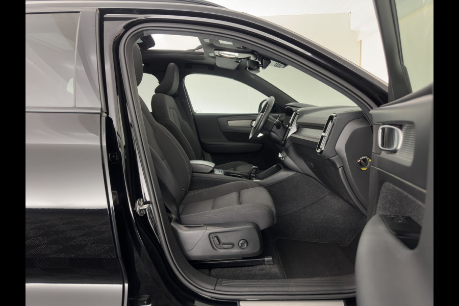 Volvo XC40 Recharge Pro [3-Fase-11kW] {SoH-94%} (INCL.BTW) Aut. *PANO | MEMORY-PACK | HARMAN/KARDON | ADAPTIVE-CRUISE | DIGI-COCKPIT | BLIND-SPOT | NAVI-FULLMAP | CAMERA | ECC | PDC | KEYLESS | HEATED-SPORTSEATS | 20''ALU*