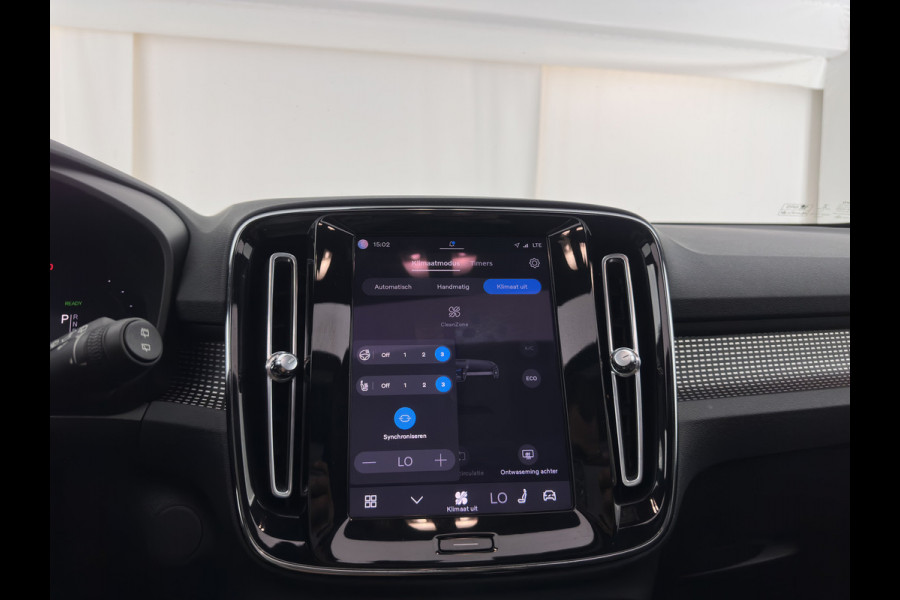 Volvo XC40 Recharge Pro [3-Fase-11kW] {SoH-94%} (INCL.BTW) Aut. *PANO | MEMORY-PACK | HARMAN/KARDON | ADAPTIVE-CRUISE | DIGI-COCKPIT | BLIND-SPOT | NAVI-FULLMAP | CAMERA | ECC | PDC | KEYLESS | HEATED-SPORTSEATS | 20''ALU*