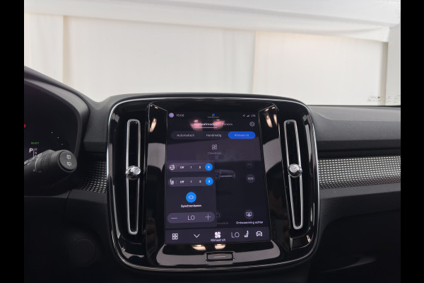 Volvo XC40 Recharge Pro [3-Fase-11kW] {SoH-94%} (INCL.BTW) Aut. *PANO | MEMORY-PACK | HARMAN/KARDON | ADAPTIVE-CRUISE | DIGI-COCKPIT | BLIND-SPOT | NAVI-FULLMAP | CAMERA | ECC | PDC | KEYLESS | HEATED-SPORTSEATS | 20''ALU*