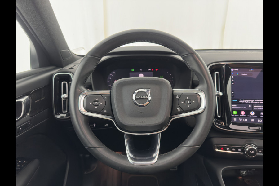 Volvo XC40 Recharge Pro [3-Fase-11kW] {SoH-94%} (INCL.BTW) Aut. *PANO | MEMORY-PACK | HARMAN/KARDON | ADAPTIVE-CRUISE | DIGI-COCKPIT | BLIND-SPOT | NAVI-FULLMAP | CAMERA | ECC | PDC | KEYLESS | HEATED-SPORTSEATS | 20''ALU*