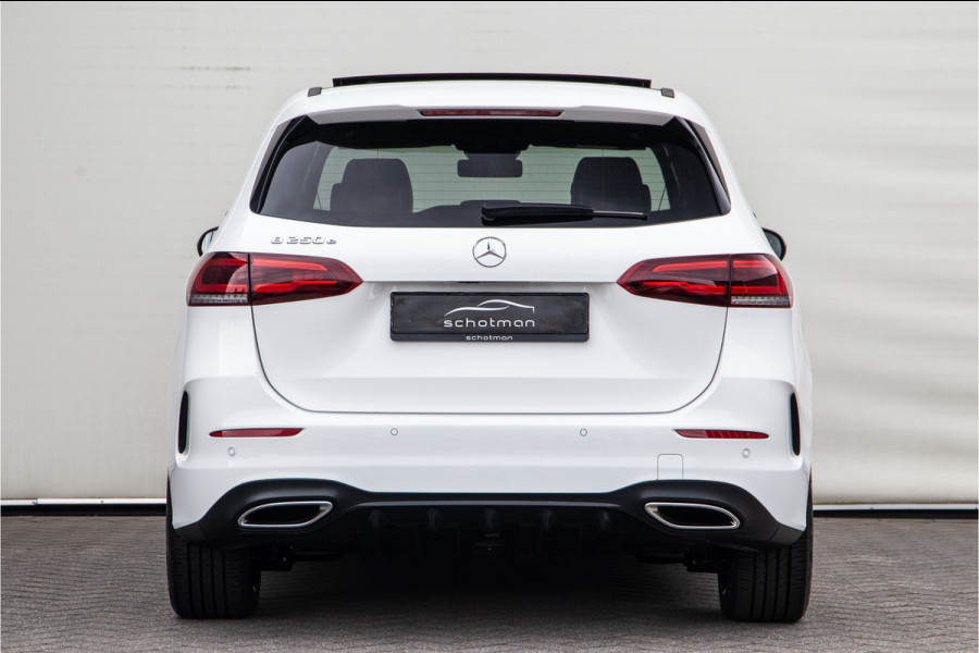 Mercedes-Benz B-Klasse 250 e AMG Night Edition, Panorama, Widescreen, Camera, Hybride