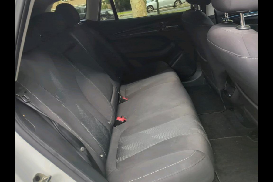 MG Mg5 electric Long Range Comfort 61 kWh NL-AUTO | NAVI | CAMERA | LAGE STAND