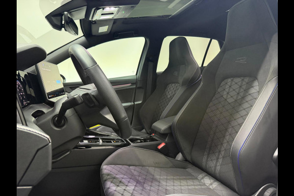 Volkswagen Golf 1.5 eTSI R-Line Pano|IQ|Dodehoek|Camera|ACC