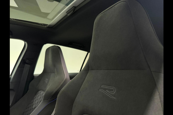 Volkswagen Golf 1.5 eTSI R-Line Pano|IQ|Dodehoek|Camera|ACC