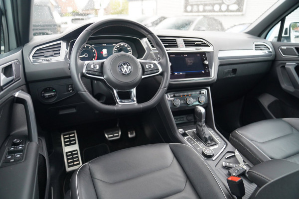 Volkswagen Tiguan 2.0 TSI 4Motion Highline R-Line | 230PK | Panorama | Dynaudio | 360 cam | Head up | Trekhaak | Luxe leder | LED