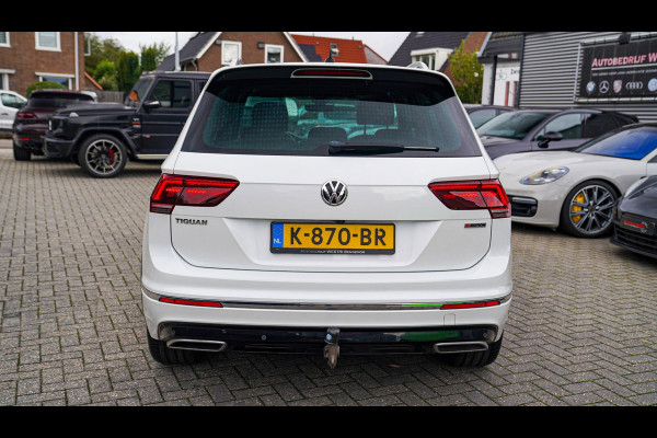 Volkswagen Tiguan 2.0 TSI 4Motion Highline R-Line | 230PK | Panorama | Dynaudio | 360 cam | Head up | Trekhaak | Luxe leder | LED