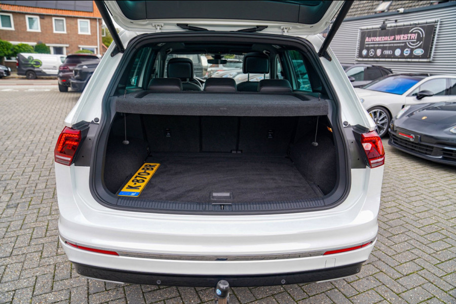 Volkswagen Tiguan 2.0 TSI 4Motion Highline R-Line | 230PK | Panorama | Dynaudio | 360 cam | Head up | Trekhaak | Luxe leder | LED