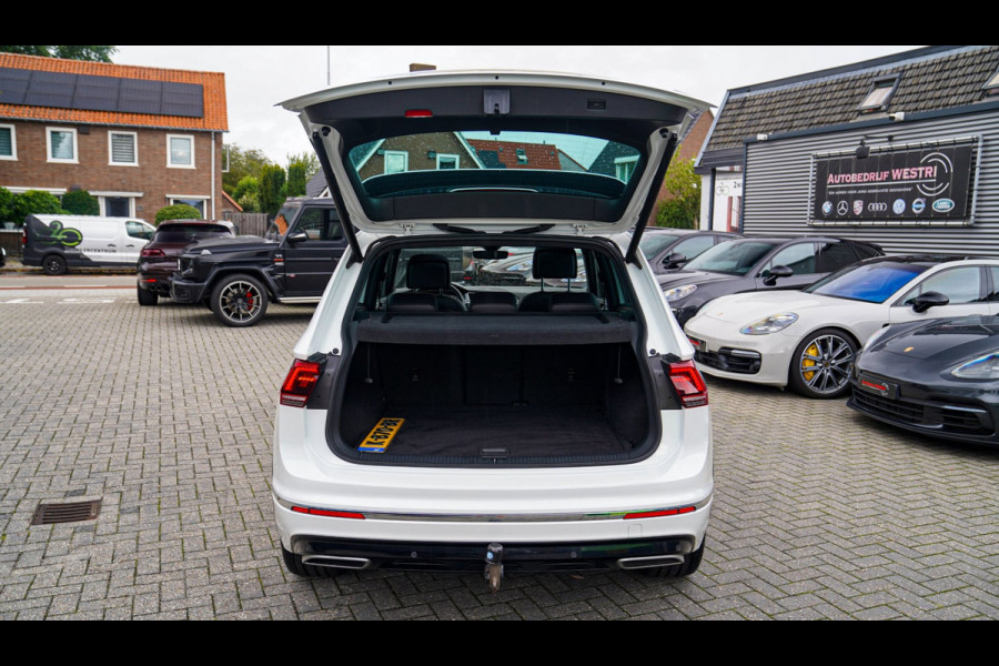 Volkswagen Tiguan 2.0 TSI 4Motion Highline R-Line | 230PK | Panorama | Dynaudio | 360 cam | Head up | Trekhaak | Luxe leder | LED