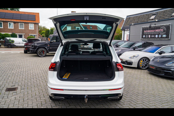 Volkswagen Tiguan 2.0 TSI 4Motion Highline R-Line | 230PK | Panorama | Dynaudio | 360 cam | Head up | Trekhaak | Luxe leder | LED