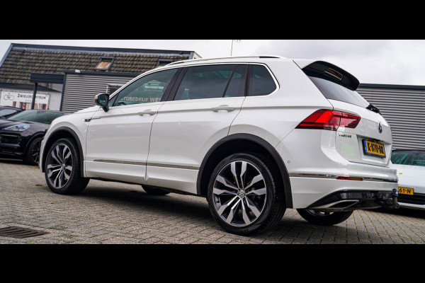 Volkswagen Tiguan 2.0 TSI 4Motion Highline R-Line | 230PK | Panorama | Dynaudio | 360 cam | Head up | Trekhaak | Luxe leder | LED