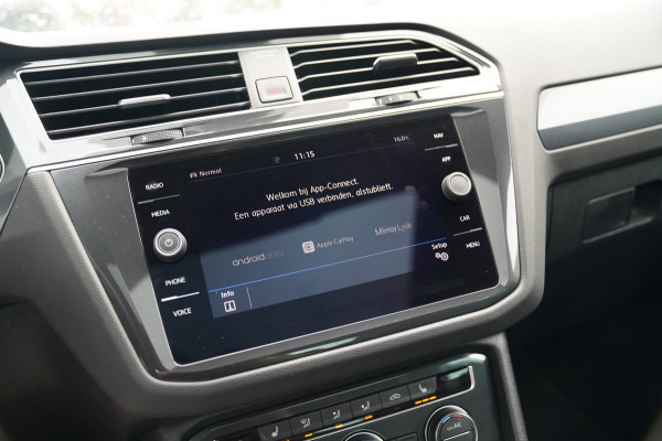 Volkswagen Tiguan 2.0 TSI 4Motion Highline R-Line | 230PK | Panorama | Dynaudio | 360 cam | Head up | Trekhaak | Luxe leder | LED