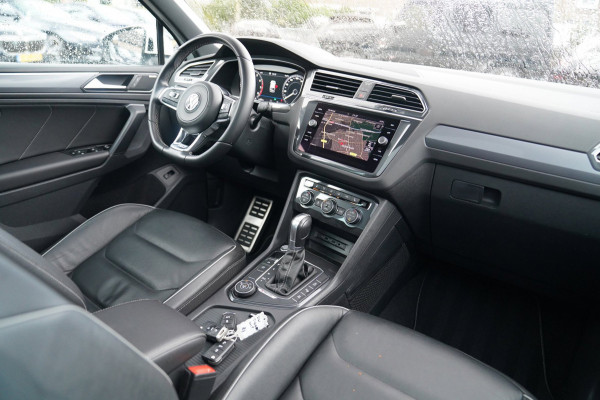 Volkswagen Tiguan 2.0 TSI 4Motion Highline R-Line | 230PK | Panorama | Dynaudio | 360 cam | Head up | Trekhaak | Luxe leder | LED
