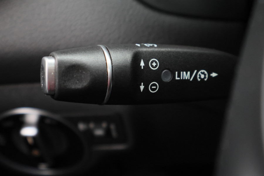 Mercedes-Benz CLA-Klasse Shooting Brake 250 Airco, Pano, Leer, Navi, PDC, Sportstoelen, Trekhaak, 18"