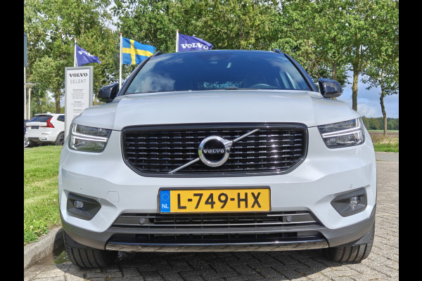 Volvo XC40 T3 163PK R-Design | BLIS | Camera Achter | PDC V+A | Trekhaak | ACC | Carplay |