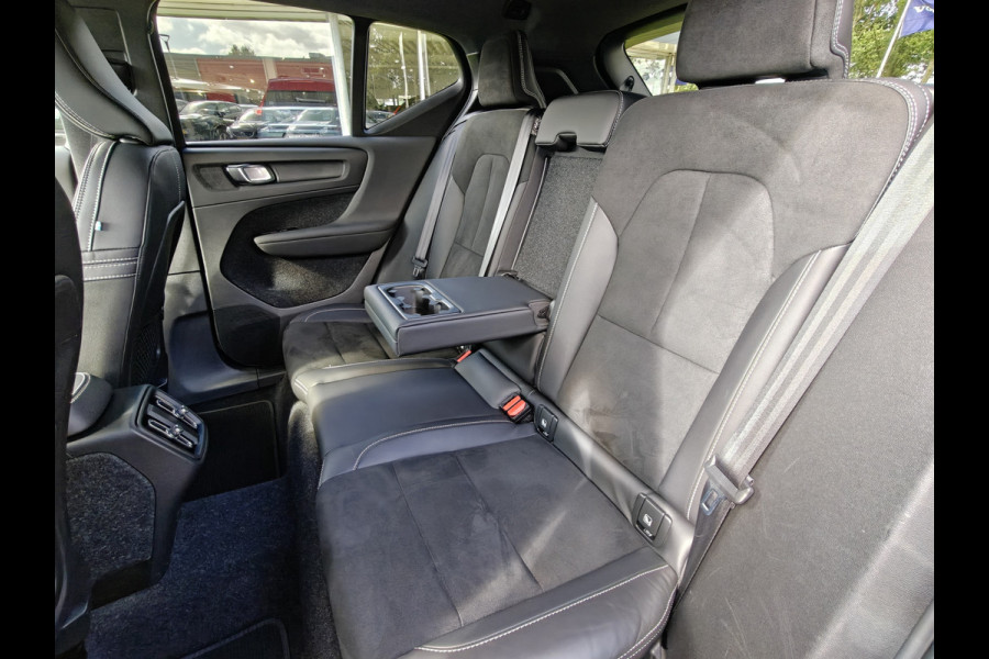 Volvo XC40 T3 163PK R-Design | BLIS | Camera Achter | PDC V+A | Trekhaak | ACC | Carplay |
