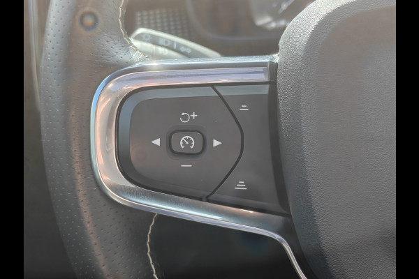 Volvo XC40 T3 163PK R-Design | BLIS | Camera Achter | PDC V+A | Trekhaak | ACC | Carplay |