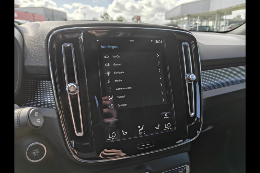 Volvo XC40 T3 163PK R-Design | BLIS | Camera Achter | PDC V+A | Trekhaak | ACC | Carplay |