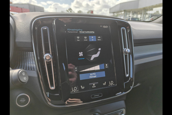 Volvo XC40 T3 163PK R-Design | BLIS | Camera Achter | PDC V+A | Trekhaak | ACC | Carplay |