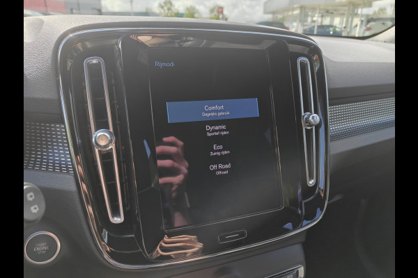 Volvo XC40 T3 163PK R-Design | BLIS | Camera Achter | PDC V+A | Trekhaak | ACC | Carplay |