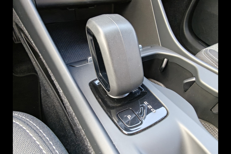 Volvo XC40 T2 130PK Automaat Momentum | Carplay | PDC V+A | Cruise Control | 18'' | DAB |