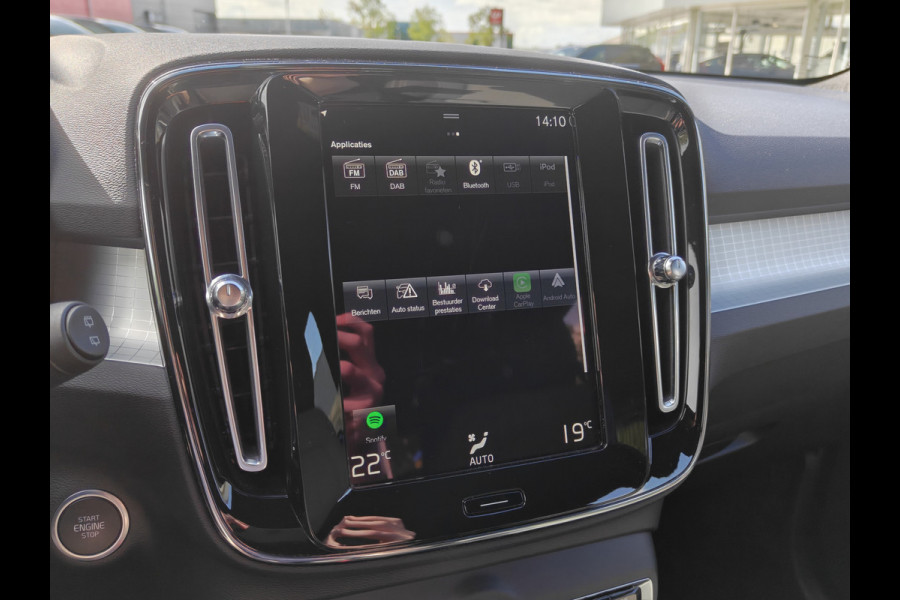 Volvo XC40 T2 130PK Automaat Momentum | Carplay | PDC V+A | Cruise Control | 18'' | DAB |