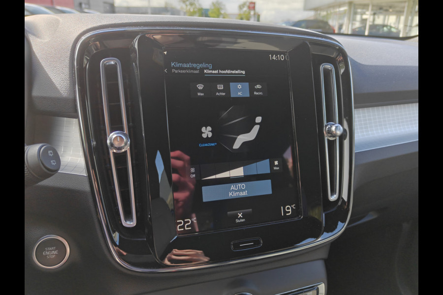 Volvo XC40 T2 130PK Automaat Momentum | Carplay | PDC V+A | Cruise Control | 18'' | DAB |