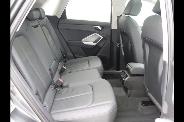 Audi Q3 35 TDI S-Line Pano, Trekhaak, Keyless, ACC
