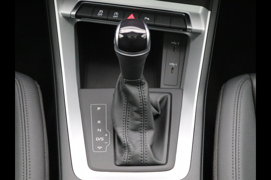 Audi Q3 35 TDI S-Line Pano, Trekhaak, Keyless, ACC