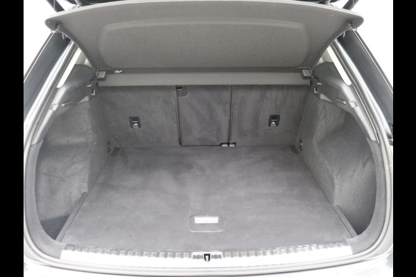 Audi Q3 35 TDI S-Line Pano, Trekhaak, Keyless, ACC