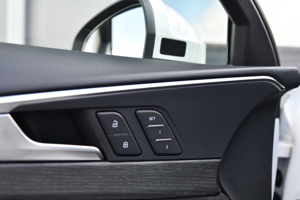 Audi A4 Allroad quattro 45 TFSI, Trekhaak, Pano, Matrix, B&O, Memory, Keyless, Leder, Dodeh, Ambiente!