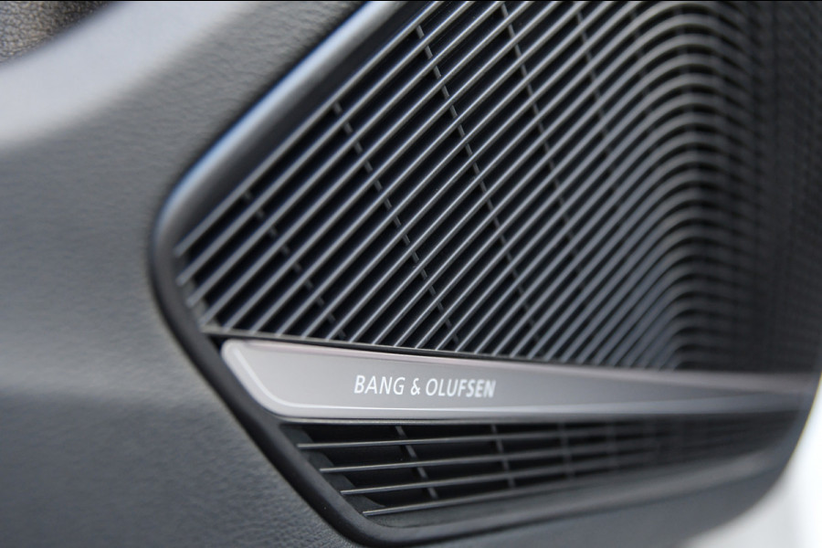 Audi A4 Allroad quattro 45 TFSI, Trekhaak, Pano, Matrix, B&O, Memory, Keyless, Leder, Dodeh, Ambiente!