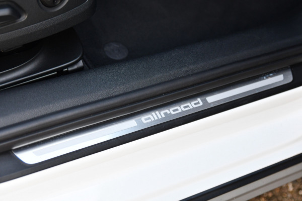 Audi A4 Allroad quattro 45 TFSI, Trekhaak, Pano, Matrix, B&O, Memory, Keyless, Leder, Dodeh, Ambiente!