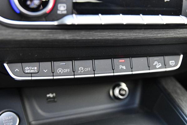 Audi A4 Allroad quattro 45 TFSI, Trekhaak, Pano, Matrix, B&O, Memory, Keyless, Leder, Dodeh, Ambiente!