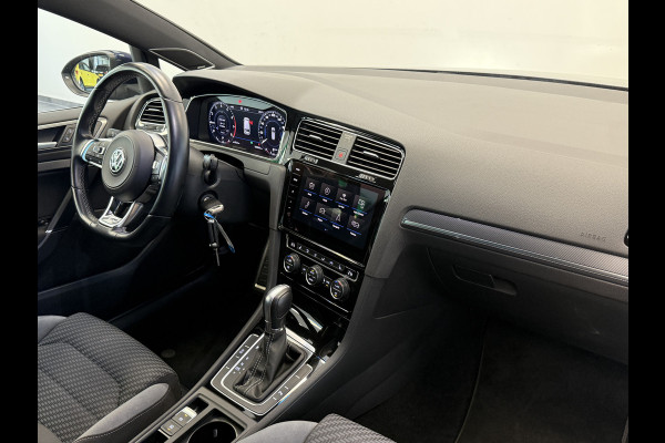Volkswagen Golf Variant 1.5 TSI Highline Business R NAP ACC/PDC 18'' LM All Season banden Automaat 150PK!
