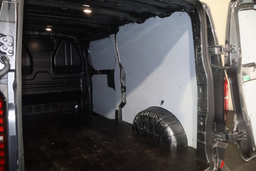 Volkswagen Transporter T7 2.0 TDI L2 H1 150pk