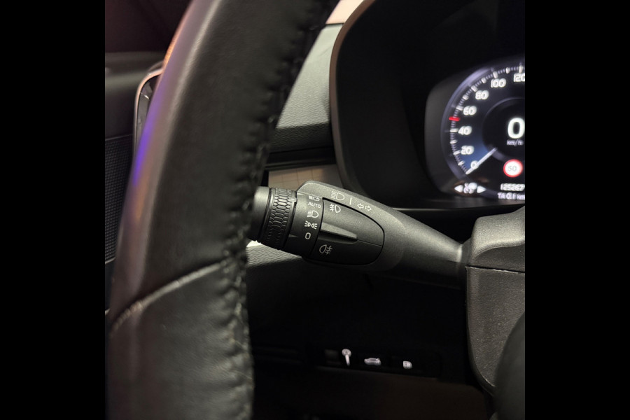 Volvo XC40 Recharge T4 211pk Plug-in Hybride Aut. |Trekhaak | Navi | Camera | Stoelverw. | Stuurverw. | CarPlay