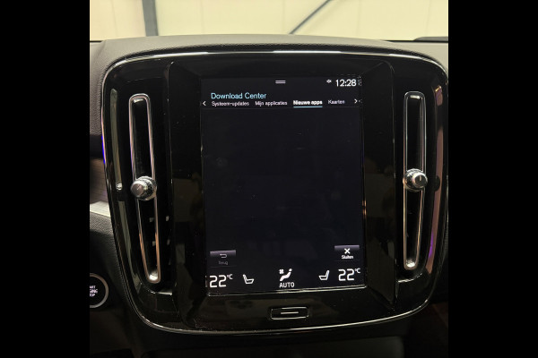 Volvo XC40 Recharge T4 211pk Plug-in Hybride Aut. |Trekhaak | Navi | Camera | Stoelverw. | Stuurverw. | CarPlay