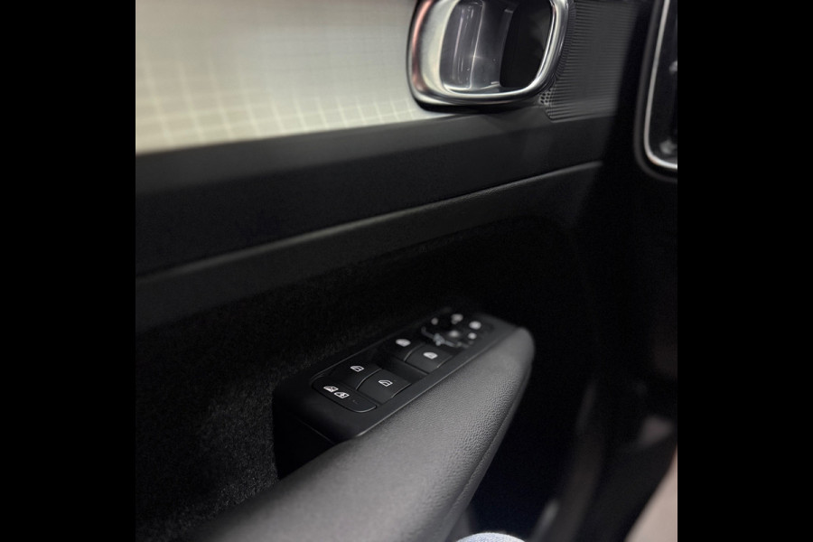 Volvo XC40 Recharge T4 211pk Plug-in Hybride Aut. |Trekhaak | Navi | Camera | Stoelverw. | Stuurverw. | CarPlay